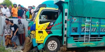 Pulang Ambil Ijazah, Mahasiswi Tewas Tertabrak Truk di Bangkalan