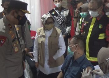 Wakapolda Jatim Pantau Vaksinasi Booster Santri Jombang