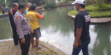 TKP korban tewas tenggelam di Pemandian Wendit, Malang. Foto: Dok.Polres Malang