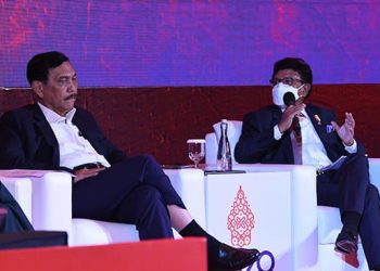 Menteri Johnny: DEWG Jembatani Diskusi dan Bagi Pengalaman Negara Anggota G20