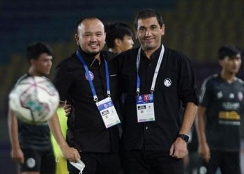 Prestasi Arema FC Kendor, Manajer Ali Rifki Undur Diri