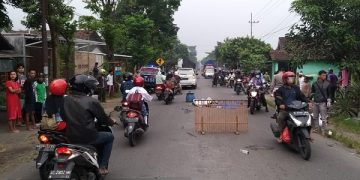 Lokasi peristiwa kecelakaan truk vs sepeda motor. Foto: Ist