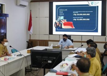 Perbaiki Jalan, Mas Dhito Minta Satker Hilangkan Ego Sektoral