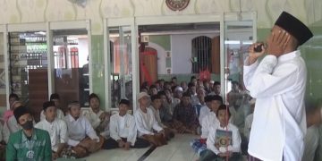 Salah satu finalis lomba adzan di Lapas Jombang. Foto: Bacaini/Syailendra