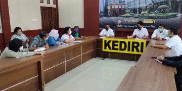 Relawan Perempuan dan Anak di Mapolres Kediri. Foto: Bacaini/AK.Jatmiko