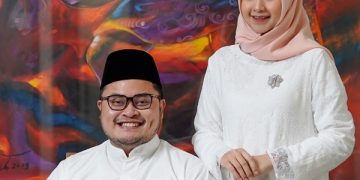 Dhito bersama istrinya Chica Foto: Ist