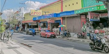 Pusat oleh-oleh khas Kediri di Jalan Yos Sudarso. Foto: Ist