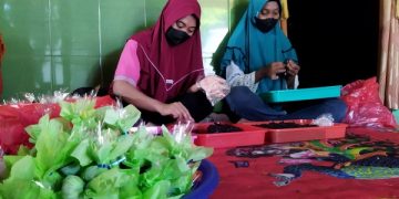 Proses produksi madumongso. Foto: Bacaini/Novira