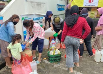 6 Liter Minyak Curah Murah Diserbu Warga Kabupaten Kediri