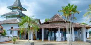 Bangunan kuno Masjid Tiban Tulungagung. Foto: Bacaini/Setiawan