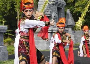 Bupati Kediri Gelar Festival Seni Tari Berlatar Candi Tegowangi