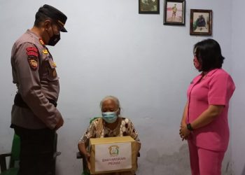 Jambret Apes, Dilumpuhkan Nenek 62 Tahun di Kediri