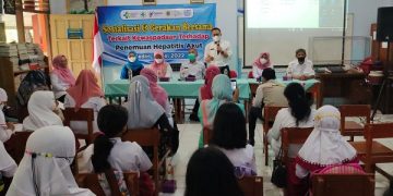 Sosialisasi pencegahan hepatitis akut di SDN Burengan 2 Kota Kediri. Foto: Bacaini/AK.Jatmiko
