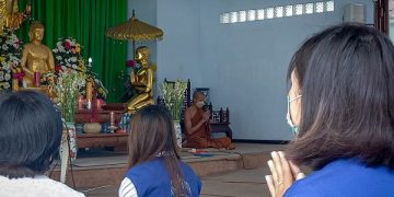 Tri Suci Waisak di Vihara Budha Loka Tulungagung. Foto: Bacaini/Setiawan