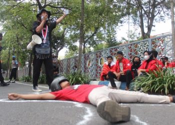Tagih Janji Perbaikan Jalan, Mahasiswa Demo Pemkab Tulungagung