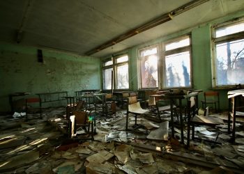 Kisah Seram Siswi Tulungagung Dirasuki Hantu Sekolah