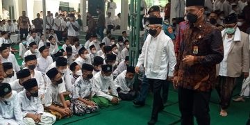 Wapres Ma'ruf Amin di Masjid Induk Ponpes Darul Ulum Jombang. Foto: Bacaini/Syailendra