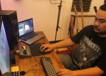 Pemuda Tulungagung Jadi Produser Musik Band Eropa