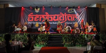 Pertunjukan para pelajar dalam Genibudjari Kota Kediri 2022. Foto: Ist
