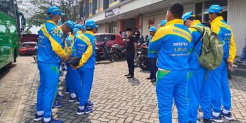 KONI Bangkalan berangkatkan atlet futsal. Foto: Bacaini/Rusdi