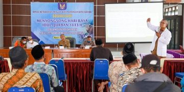 Kegiatan sosialisasi PMK jelang Idul Adha DKPP Kota Kediri kepada takmir masjid. Foto: Ist