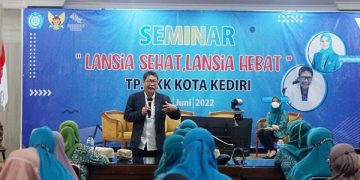 Seminar lansia TP PKK Kota Kediri. Foto: Ist
