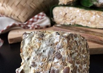 Masyarakat Kediri Gemar Makan Tempe Busuk