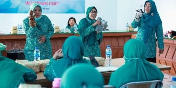 Pelatihan Pembuatan Materi Cerita Edukatif untuk Panggung Boneka TP PKK Kota Kediri. Foto: Ist