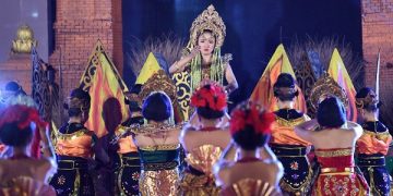 Pertunjukan seni dalam Festival Kali Brantas di UNP Kediri. Foto: Ist