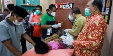 Peserta khitan massal DWP Kota Kediri. Foto: Ist