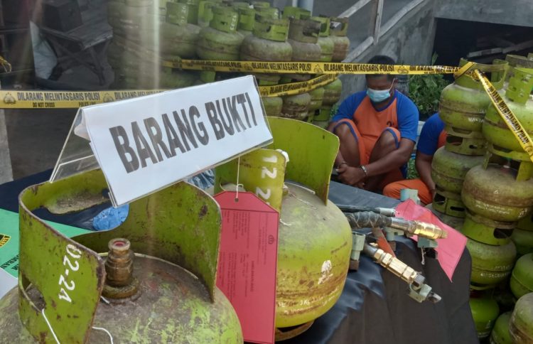 Polisi Meringkus 2 Pelaku Pengoplos 4.500 LPG Subsidi di Jombang