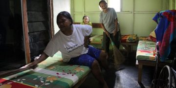 Kondisi rumah Widyarti yang menjadi panti asuhan lansia di Tulungagung. Foto: Bacaini/Setiawan