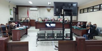 Sidang kasus Tipikor BPNT di PN Surabaya kelas 1A Khusus. Foto: Ist