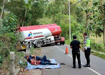 Truk Tangki Terperosok, Jalur Antar Kecamatan di Trenggalek Tutup Total