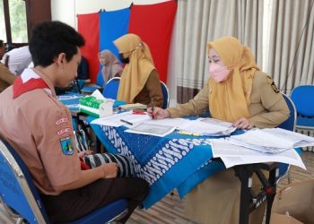 Layanan E-KTP ‘Goes to School’ Mudahkan Pelajar di Kota Kediri