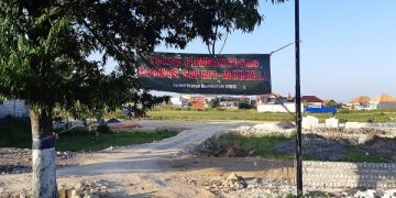 Spanduk penolakan pembangunan markas Salafi-Wahabi. Foto: Bacaini/Rusdi