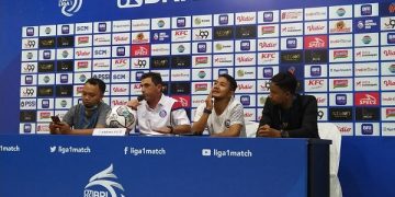 Pelatih Arema FC Eduardo Almeida menanggapi tuntutan dirinya mundur dari kursi kepelatihan. Foto: Bacaini/A.Ulul