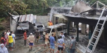 Rumah warga Trenggalek yang ludes terbakar api. Foto: Bacaini/Aby