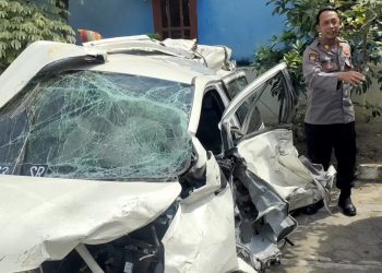 Kecelakaan KA Vs Mobil di Kediri, 1 Orang Tewas