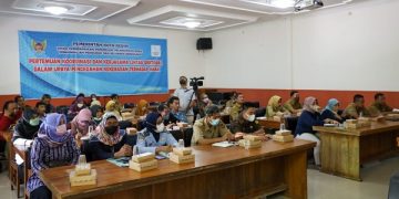 Pertemuan koordinasi dan kerjasama lintas sektor anak di ruang rapat DP3AP2KB Kota Kediri. Foto: Ist