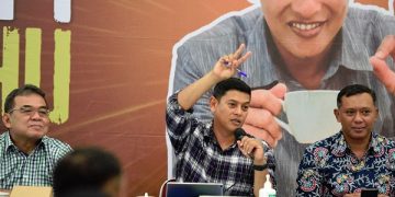 Wali Kota Kediri, Abdullah Abu Bakar saat Kopi Tahu bersama penyandang disabilitas. Foto: Ist
