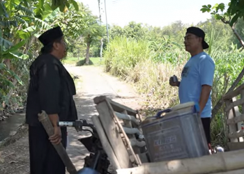 Kepala Staf Presiden Moeldoko Nyaris Dipukul Kayu