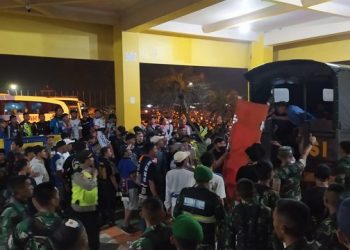 Kisruh Suporter, Situasi Stadion Kanjuruhan Mencekam