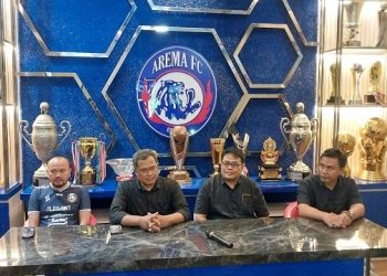 Konferensi pers di Kantor Arema FC. Foto: Bacaini/A.Ulul