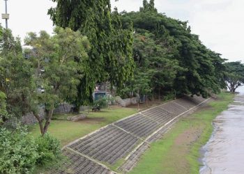 Paguyuban Pedagang Pinggir Sungai Brantas Tutup Sementara