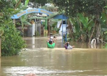 Ribuan Rumah Terendam, Jalan Nasional Lumpuh Akibat Banjir di Trenggalek