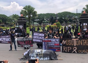 Aremania Kecam Tim Pencari Fakta Tragedi Kanjuruhan