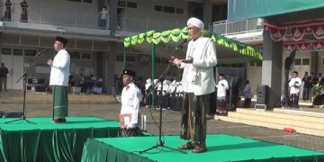 Apel akbar Hari Santri Nasional di Ponpes Tebuireng Jombang. Foto: Bacaini/Syailendra