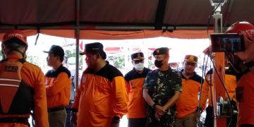 Plt Bupati Nganjuk, Marhaen memastikan kesiapsiagaan dan peralatan bencana. Foto: Bacaini/Asep Bahar