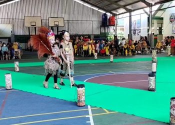 Hari Sumpah Pemuda, SMPN 4 Kota Kediri Gelar Parade Busana Adat